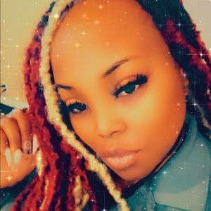 Meet your Posher, Karolyn